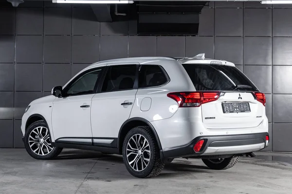 Novosibirsk Rusia Diciembre 2018 Mitsubishi Outlander Vista Trasera Fotografía Coche — Foto de Stock