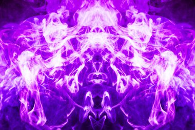 Bir kafatası, canavar, dragon siyah Yalıtılmış zemin şeklinde mor duman bulutu. Vape duman kökenli. MoCap cool t-shirt için