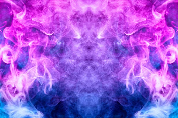 Dicker Bunter Blauer Und Pinkfarbener Rauch Form Eines Schmetterlings Auf — Stockfoto