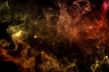 Kırmızı ve turuncu siyah bir duman bulutu arka plan izole. Vap duman arka plan