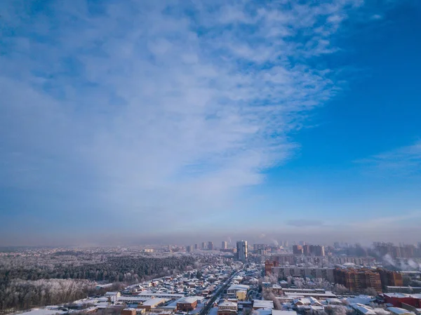 Fotografia Aerea Una Città Moderna Grattacieli Una Grande Strada Negozi — Foto Stock