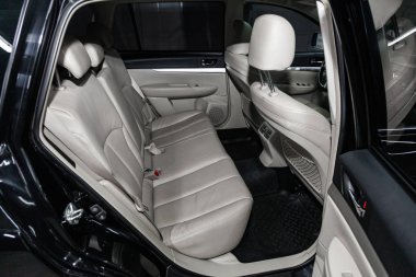 Novosibirsk, Rusya - 25 Ocak 2019: Subaru Outback, arka koltuklar close-up. Fotoğraf üzerinde bir park Novosibirs içinde modern bir araba