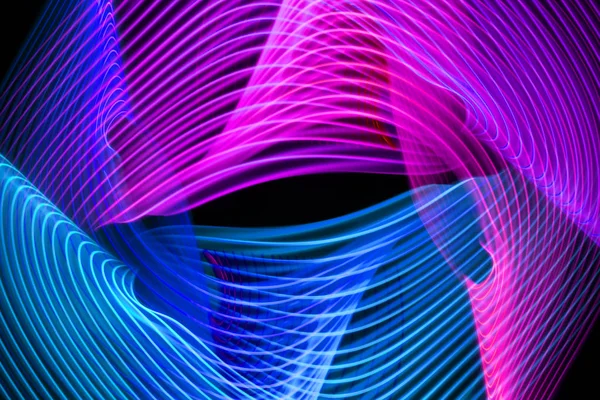 青とピンクのストライプ 流線の水平および垂直方向の混乱と抽象的な背景は ポスター カバー コンセプト デザイン バナー広告 プレゼンテーションのグリッチ効果背景 — ストック写真