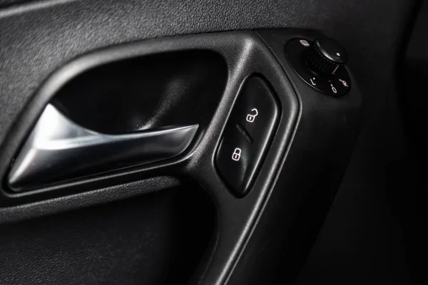 Nowosybirsk Rosja Stycznia 2019 Volkswagen Polo Zbliżenie Przyciski Boczne Drzwi — Zdjęcie stockowe