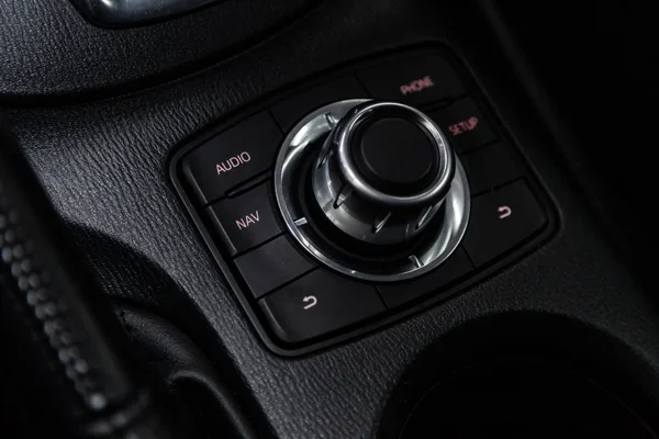 Одесса Російська Федерація Лютого 2019 Mazda Закри Dashboard Кнопки Гравець — стокове фото