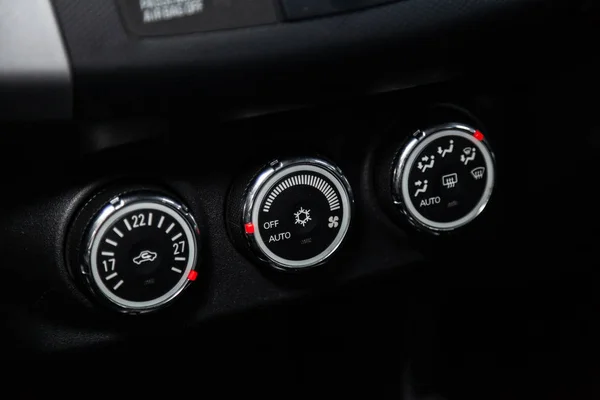 Одесса Російська Федерація Лютого 2019 Mitsubishi Outlander Закри Приладової Панелі — стокове фото