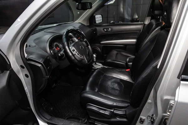 Novosibirsk Rússia Fevereiro 2019 Nissan Xtrail Close Painel Velocímetro Assentos — Fotografia de Stock