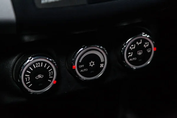 Одесса Російська Федерація Лютого 2019 Mitsubishi Outlander Закри Приладової Панелі — стокове фото