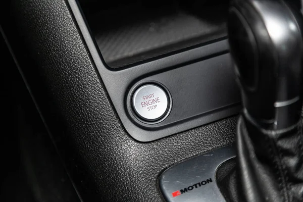 Novosibirsk Russia February 2019 Volkswagen Tiguan Close Start Ingune Buttons — Stock Photo, Image