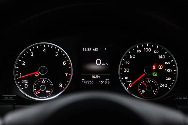 Одесса Російська Федерація Лютого 2019 Volkswagen Tiguan Закри Dashboard Спідометра — стокове фото