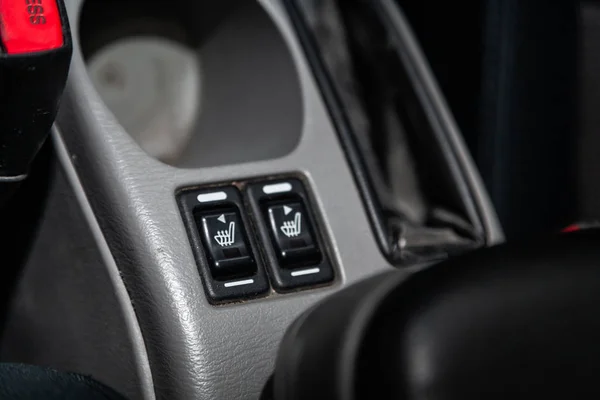 新西比尔斯克 俄罗斯 2019年2月8日 斯巴鲁森林 特写镜头的座位加热按钮 在新西比尔停车场拍摄一辆现代汽车 — 图库照片