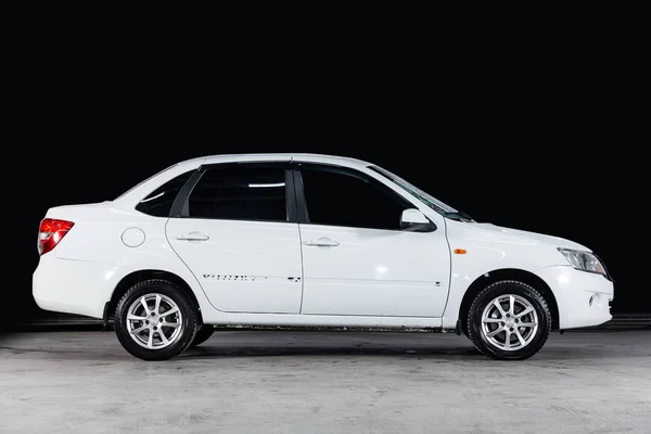 Новосибирск Россия Января 2020 Года Золото Toyota Rav Вид Сбоку  Стоковое  редакционное фото  everyonensk 334879056
