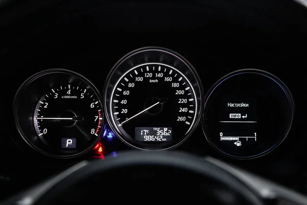Novosibirsk Ryssland Februari 2019 Mazda Close Instrumentpanelen Hastighetsmätare Och Varvräknare — Stockfoto