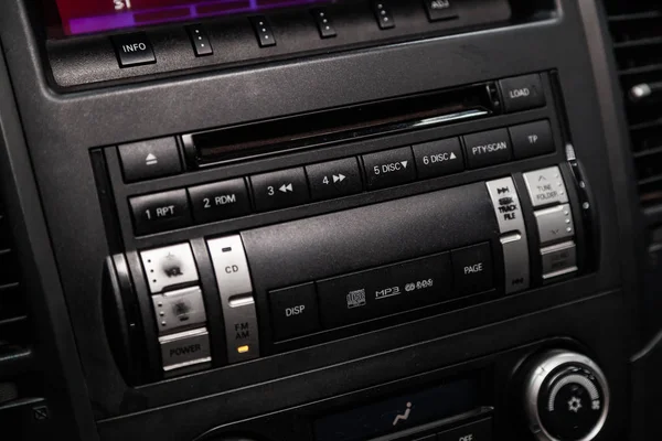 Novosibirsk Russia February 2019 Mitsubishi Pajero Close Dashboard Radio Player — Stock Photo, Image