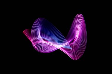 Soyut gökkuşağı neon parlayan geçiş satırları desen. Renkli neon parlayan ışık şekiller koyu arka plan