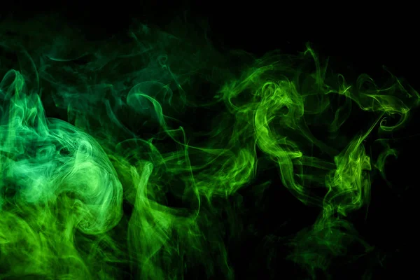 Wirujące Zielony Dym Czarne Białym Tle — Zdjęcie stockowe