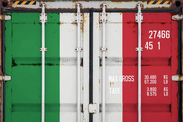 이탈리아의 국기와 컨테이너의 클로즈업 이탈리아 가져오기 납품의 — 스톡 사진