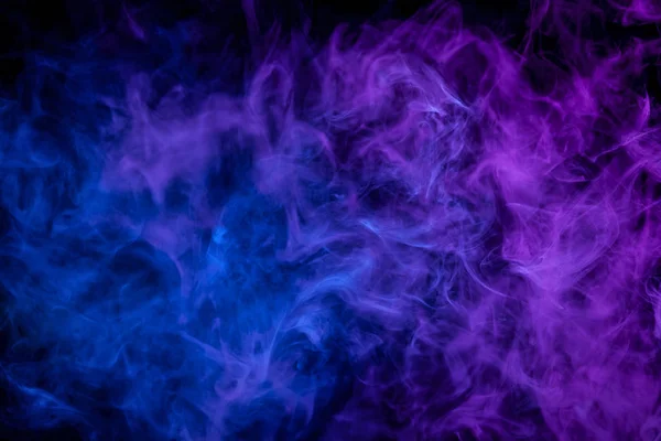 Blauer Und Lila Rauch Auf Schwarzem Hintergrund — Stockfoto