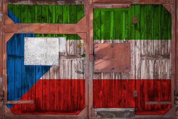 Primer Plano Antigua Puerta Almacén Con Bandera Nacional Guinea Ecuatorial — Foto de Stock