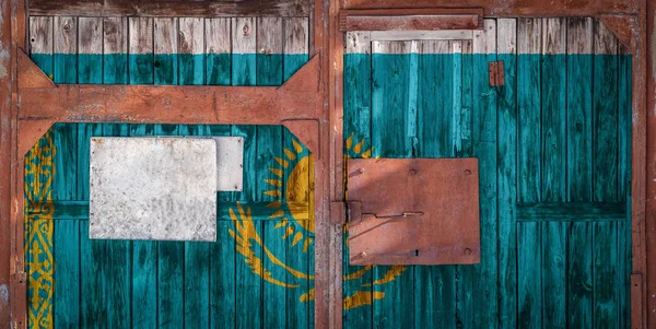 Detail Starého Skladu Brány Státní Vlajka Kazachstánu Koncept Exportu Importu — Stock fotografie
