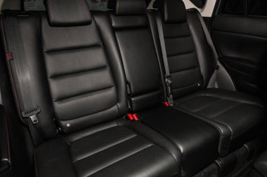 Novosibirsk, Rusya - 10 Mart 2019: Mazda Cx-5, yakın-up arka koltuklar. Fotoğraf üzerinde bir park Novosibirs içinde modern bir araba