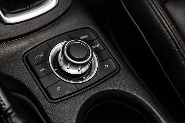 Novosibirsk Oroszország 2019 Március Mazda Zár Megjelöl Ból Audio Telefon — Stock Fotó