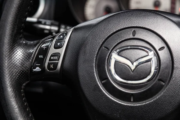 Novosibirsk Oroszország Március 2019 Mazda Zár Megjelöl Ból Multiwheel Telefon — Stock Fotó