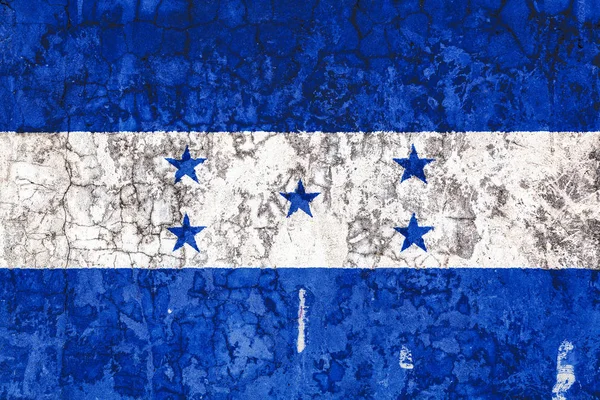 洪都拉斯国旗的背景是被剥落的油漆覆盖的旧墙 国家观念 民族观念与爱国主义象征 — 图库照片