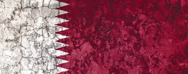 Εθνική Σημαία Του Κατάρ Στο Φόντο Του Παλιού Τοίχου Που — Φωτογραφία Αρχείου