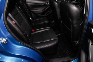 Novosibirsk, Rusya - 15 Mayıs 2019: Mazda Cx-5,arka koltukların yakın çekim. Novosibirs bir otoparkta modern bir araba Fotoğraf