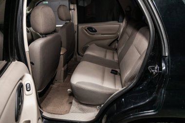 Novosibirsk, Rusya - 20 Mayıs 2019: Ford Escape, arka koltukların yakın çekim. Novosibirs bir otoparkta modern bir araba Fotoğraf