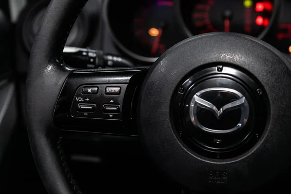 Novossibirsk Russie Mai 2019 Mazda Gros Plan Roue Multifonction Avec — Photo