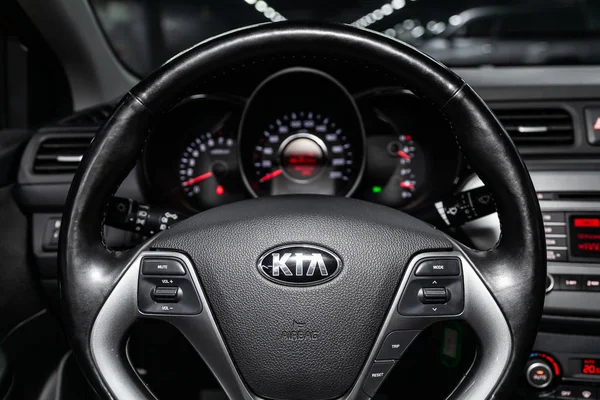 Novosibirsk Russia May 2019 Kia Rio Close Dashboard Speedometer Tachometer — Stock Photo, Image