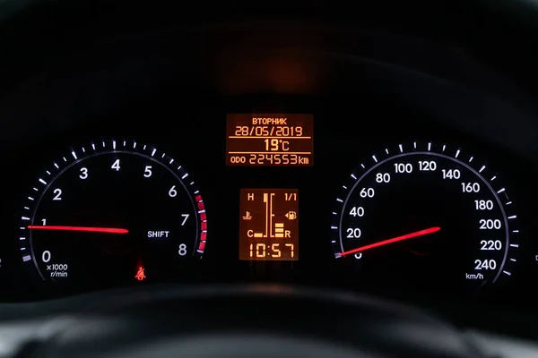Novosibirsk Ryssland Maj 2019 Toyota Avensis Närbild Instrumentbrädan Hastighetsmätare Och — Stockfoto