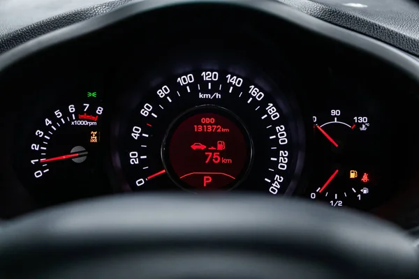 Novosibirsk Russia May 2019 Kia Sportage Close Dashboard Speedometer Tachometer — Stock Photo, Image