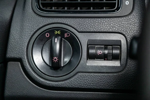 Κοντινό Πλαίσιο Του Μαύρου Εσωτερικό Του Αυτοκινήτου Ταμπλό Κουμπιά Ρύθμισης — Φωτογραφία Αρχείου