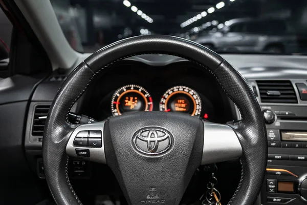 Novosibirsk Rusya Mayıs 2019 Toyota Corolla Gösterge Panelinin Yakın Çekim — Stok fotoğraf