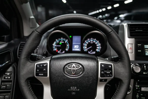 Novosibirsk Russia May 2019 Toyota Land Cruiser Close Dashboard Speedometer — Stock Photo, Image