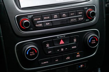 Novosibirsk, Rusya - 04 Haziran 2019: Kia Sorento, 