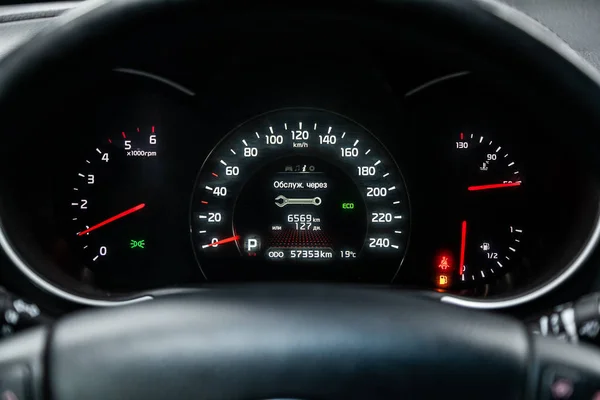 Novosibirsk Russia June 2019 Kia Sorento Close Dashboard Speedometer Tachometer — Stock Photo, Image
