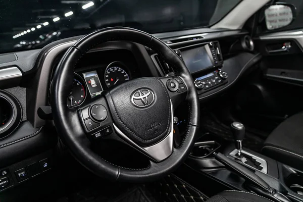 Новосибирск Россия Июня 2019 Toyota Rav Крупный План Приборной Панели — стоковое фото