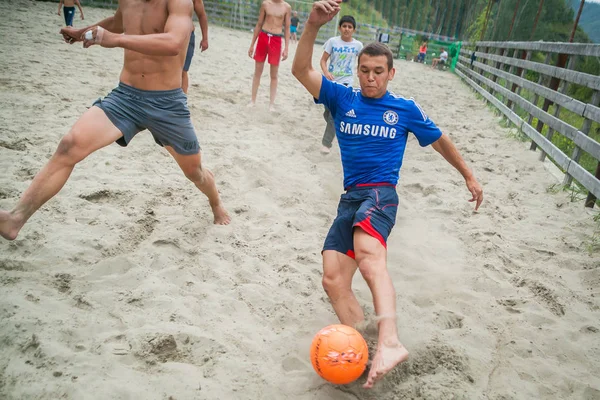 Altai Russia August 2018 Young Teenagers Playing Football Young Athletic — Stock Photo, Image