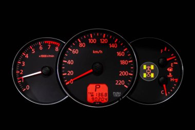 Araba Dashboard wuth kırmızı arka aydınlatma: Odometer, hız, takometre, yakıt seviyesi, su sıcaklığı ve daha fazlası