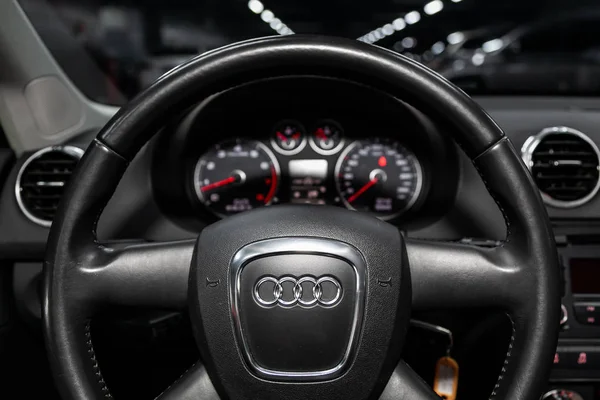 Novosibirsk Ryssland Juni 2019 Audi Närbild Instrument Brädan Hastighets Mätaren — Stockfoto