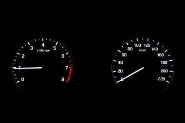 Araba Dashboard wuth kırmızı arka aydınlatma: Odometer, hız, takometre, yakıt seviyesi, su sıcaklığı ve daha fazlası. Modern araba iç: parçalar, düğmeler, düğme