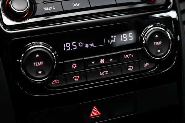 Black Detail Air Conditioning Button Dashboard Information Temperature Car Modern — Stock Photo, Image