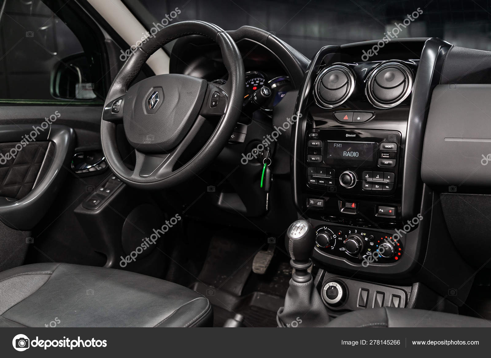 Novosibirsk Russia June 2019 Renault Duster Close Dashboard Adjustment  Blower – Stock Editorial Photo © everyonensk #278145266