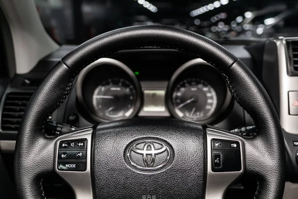 Nowosybirsk Rosja Czerwca 2019 Toyota Land Cruiser Prado Zbliżenie Deski — Zdjęcie stockowe