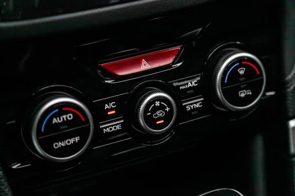 Novosibirsk Rusko Červen 2019 Subaru Forester Černý Detail Tlačítkem Klimatizace — Stock fotografie