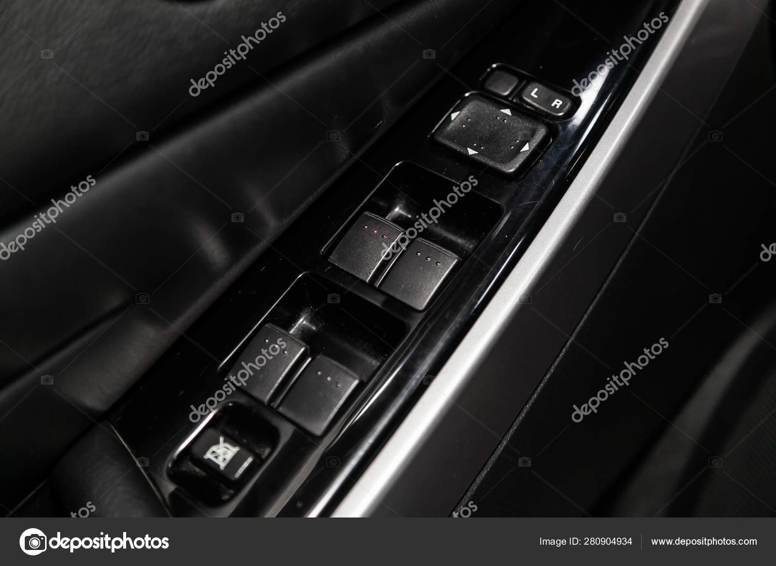 Close Side Door Lock Glass Control Buttons Automatic Adjust Level